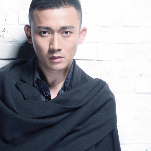2024王中王资料免费领取|月夜下的星辰与梦想_进修款.9.302
